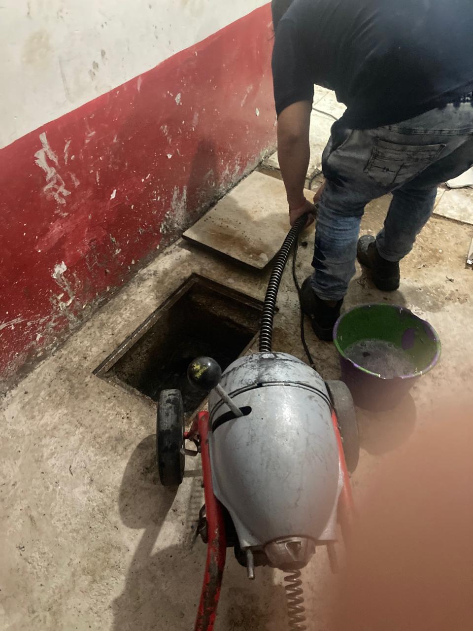 Destapacaños y desazolve de tuberías hidráulicas y sanitarias en la Alcaldía Coyoacán