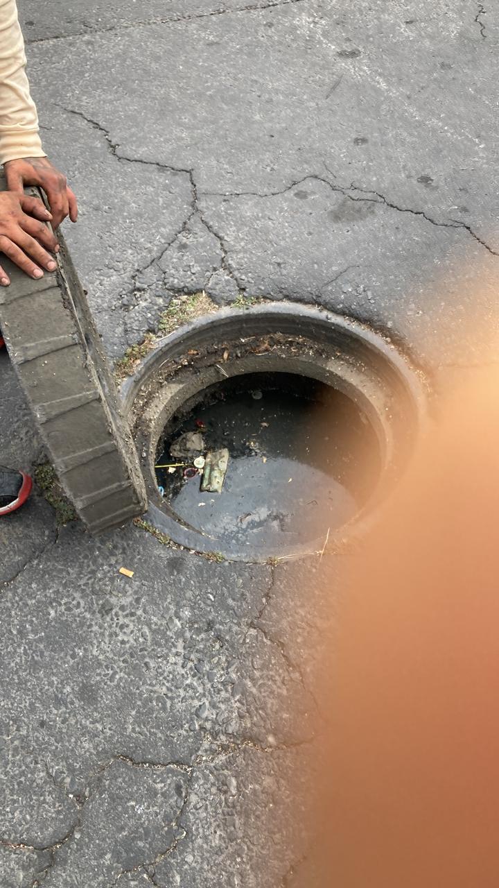 Destapacaños y desazolve de tuberías hidráulicas y sanitarias en la <b>Colonia Barrio Santa Catarina</b>