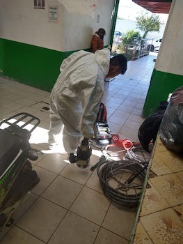 Servicio de fontanería y desazolve de tuberías sanitarias e hidráulicas en la <b>Colonia  San Miguel Chapultepec 1a Secc.</b>